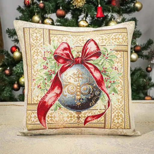 Amira karácsonyi gömbös, piros szalagos díszpárna huzat, arany lurex