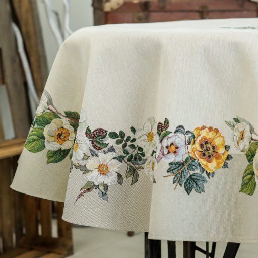 Árvácska virágos, lepkés asztalterítő, kerek, 160 cm