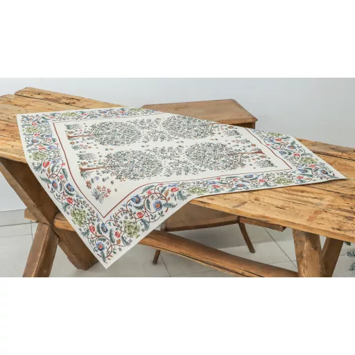 Fehér életfa asztalterítő, 96x100 cm